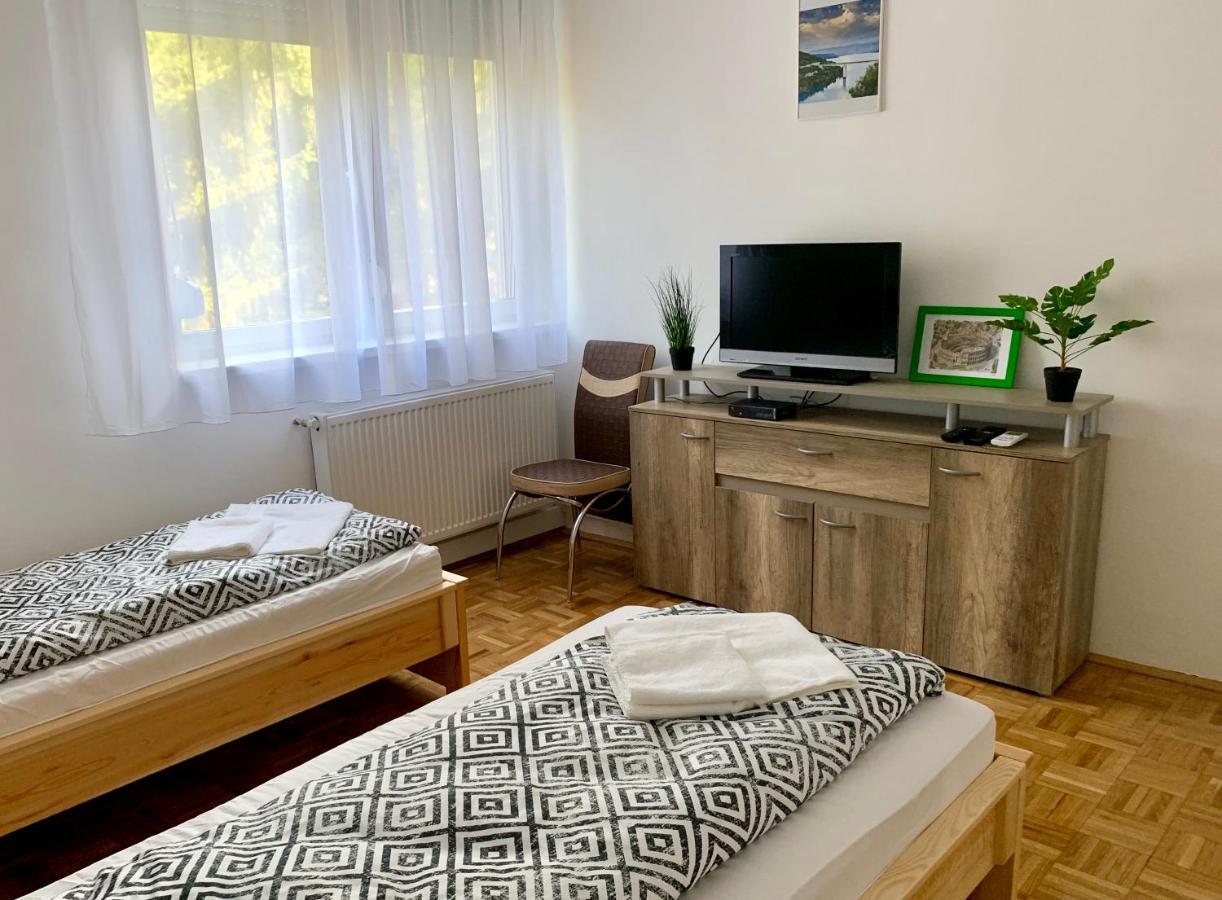 Anita Apartman Hajduszoboszlo Luaran gambar