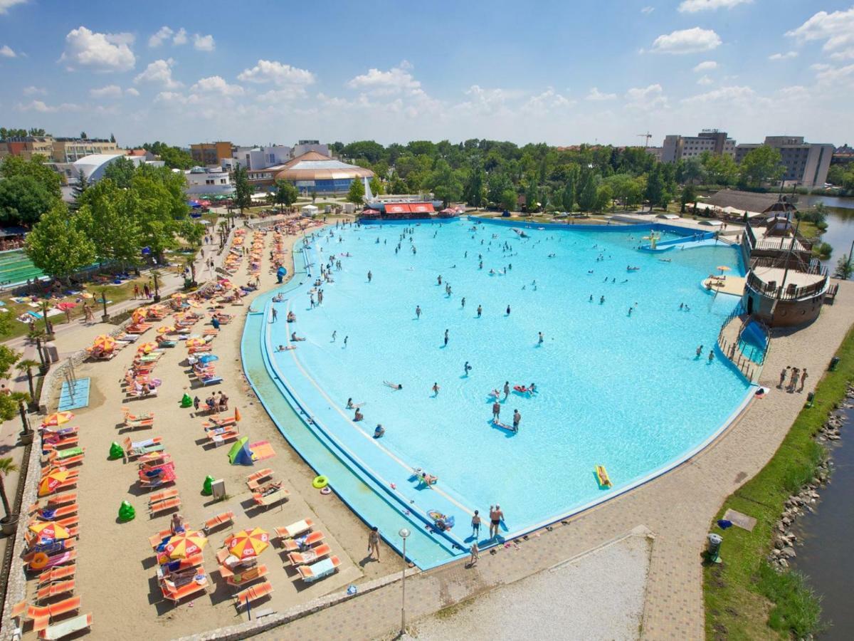 Anita Apartman Hajduszoboszlo Luaran gambar