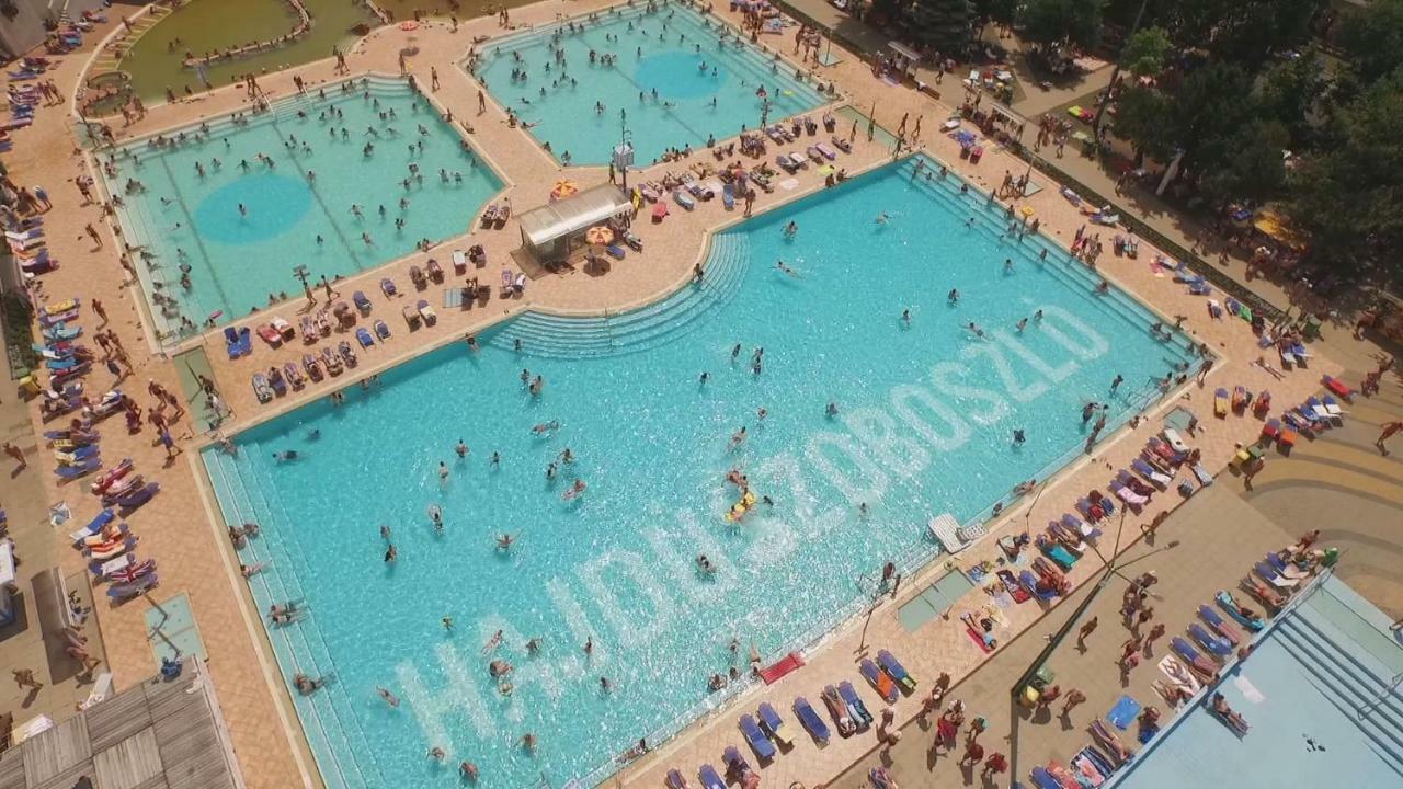 Anita Apartman Hajduszoboszlo Luaran gambar