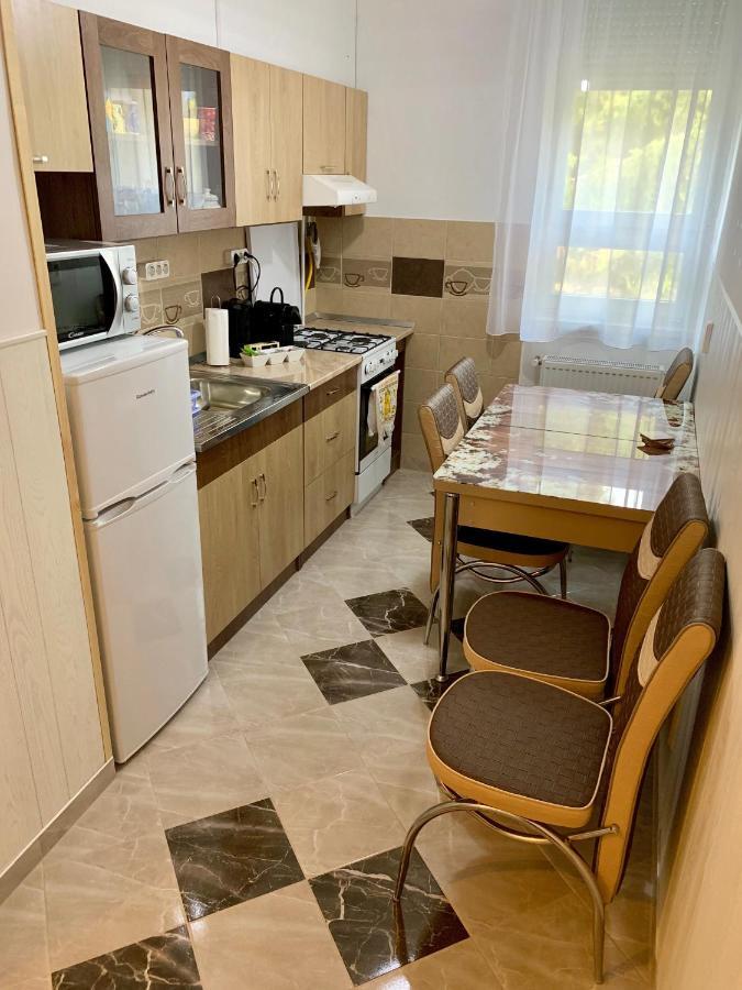 Anita Apartman Hajduszoboszlo Luaran gambar